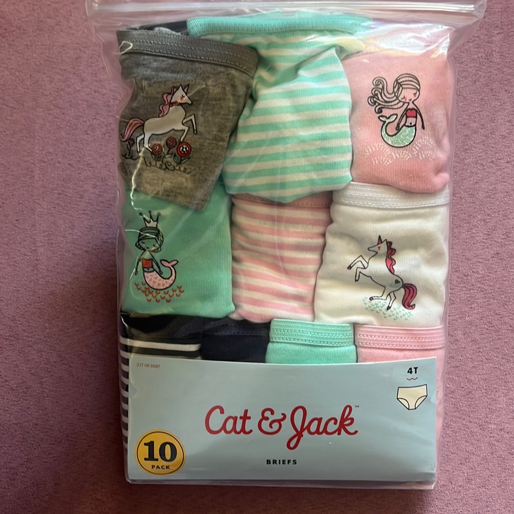 New Cat and Jack 4t undies